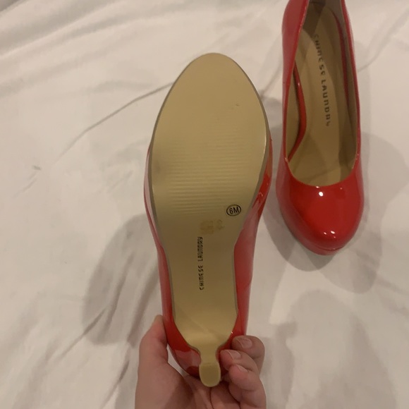 Red platform heels - Picture 2 of 4